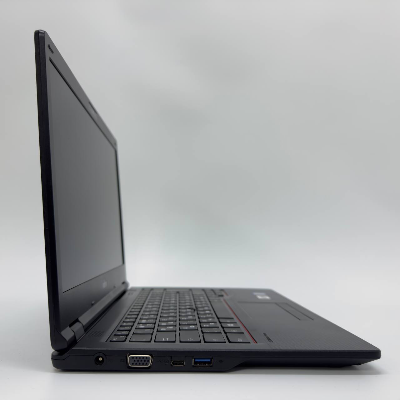 Ноутбук Fujitsu LifeBook E Series