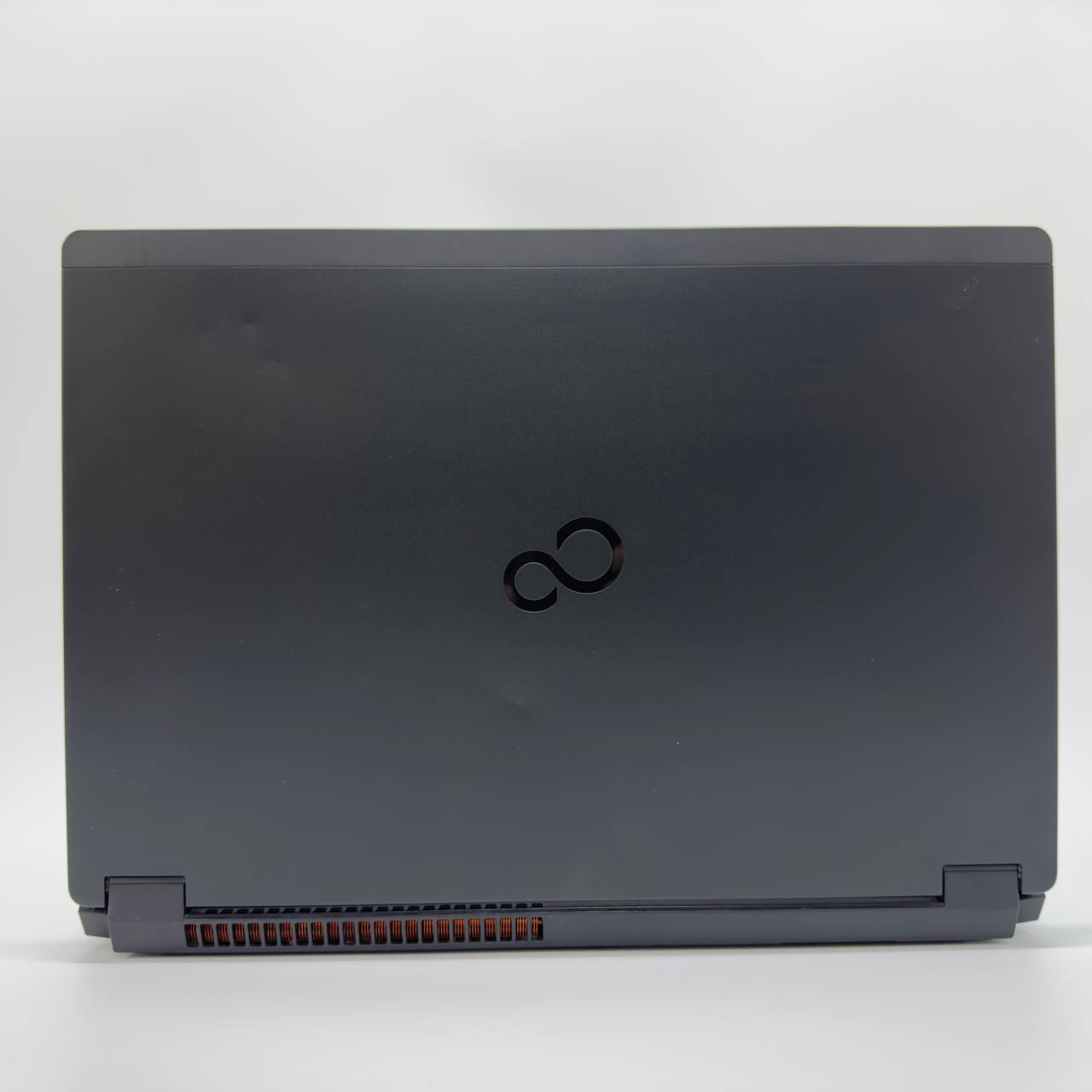 Игровой ноутбук Fujitsu H7510