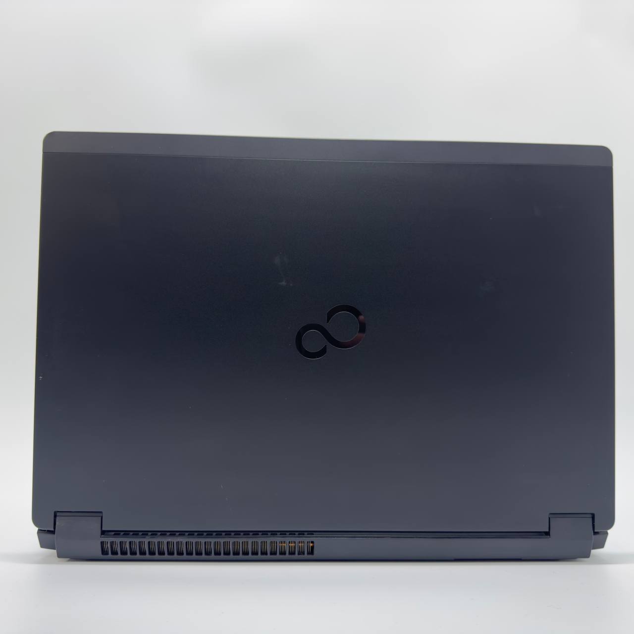 Игровой ноутбук Fujitsu H780