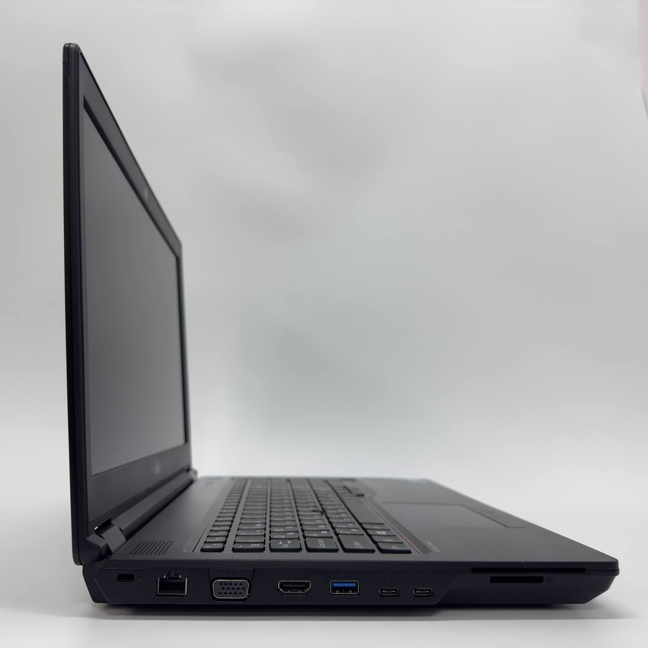 Игровой ноутбук Fujitsu H780
