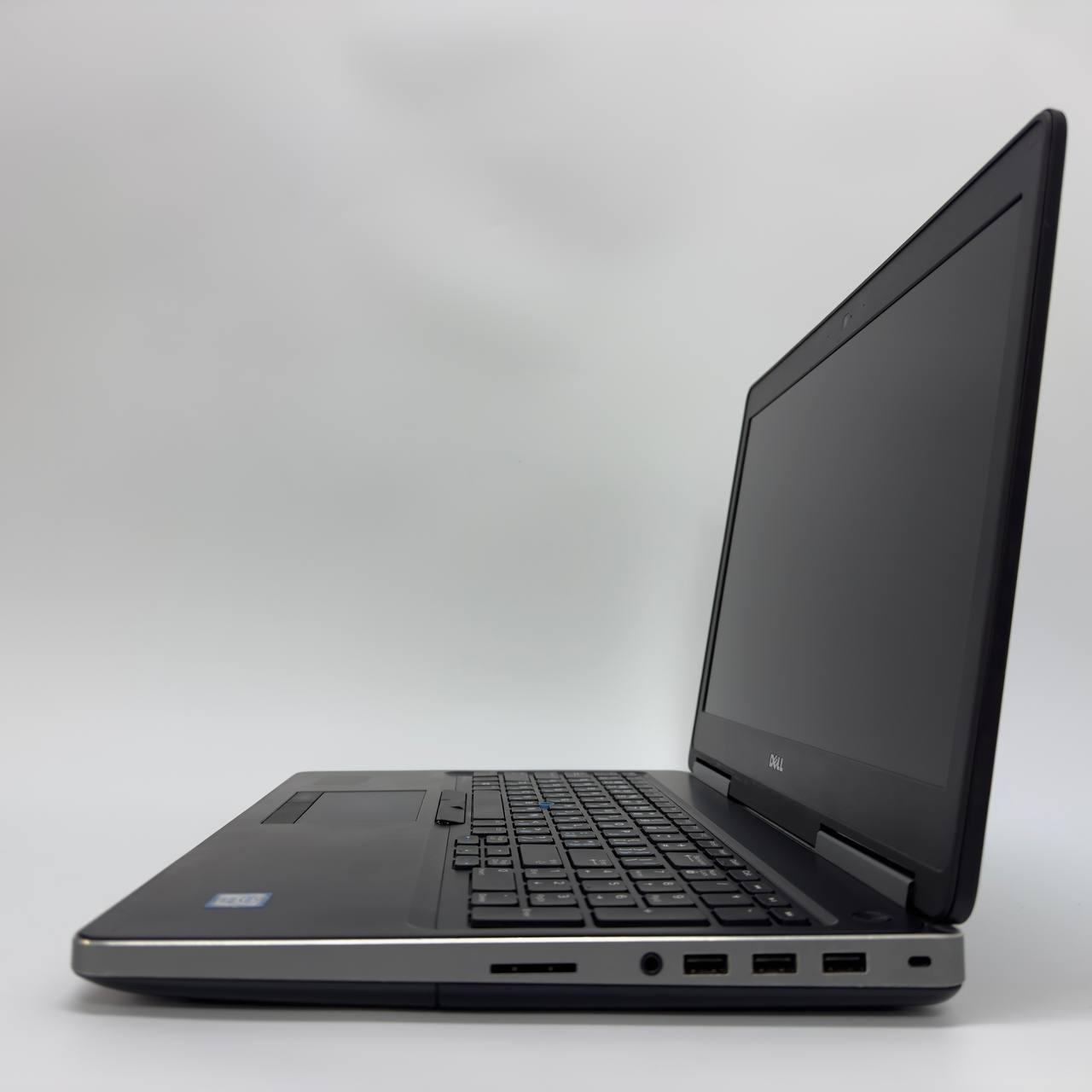 Игровой ноутбук Dell Precision 7520